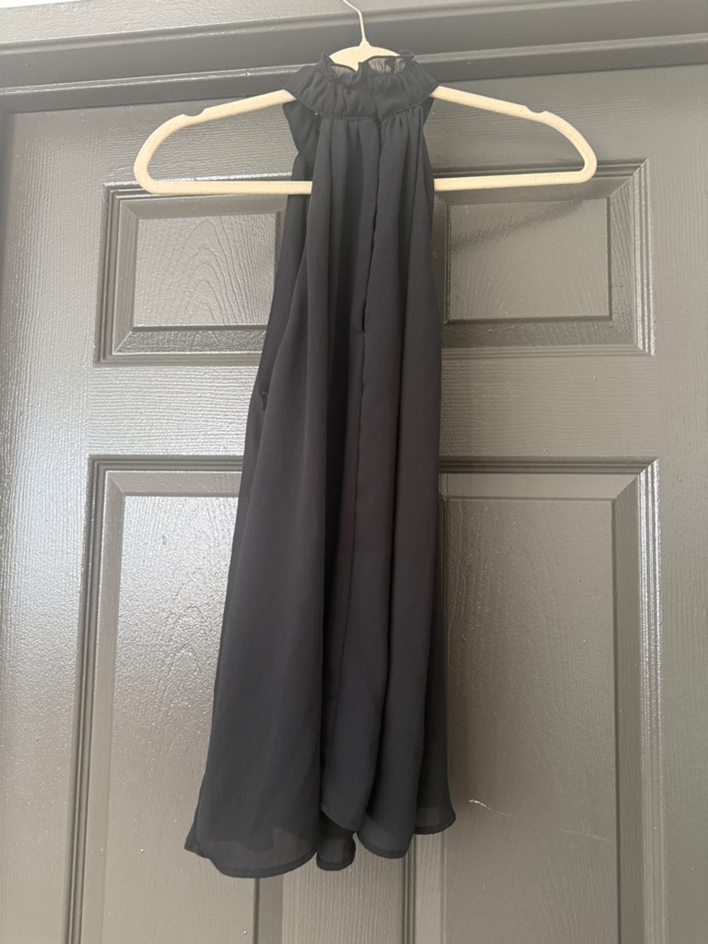 H&M Black Ruffled Halter Top - Picture 3 of 4
